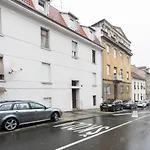 Design 1Bdr Loft Near Kvaternik Square